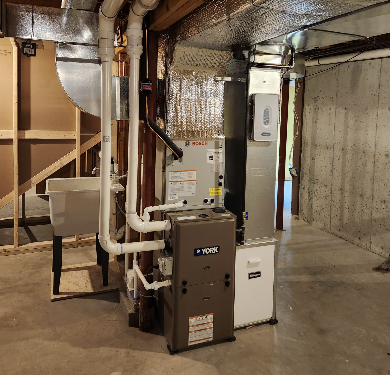 Photo of a hybrid heat pump and gas system
